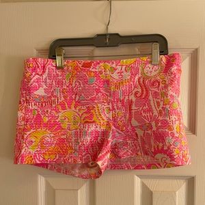 Lilly Pulitzer girls shorts size 14 EUC adjustable waist. Side zip.